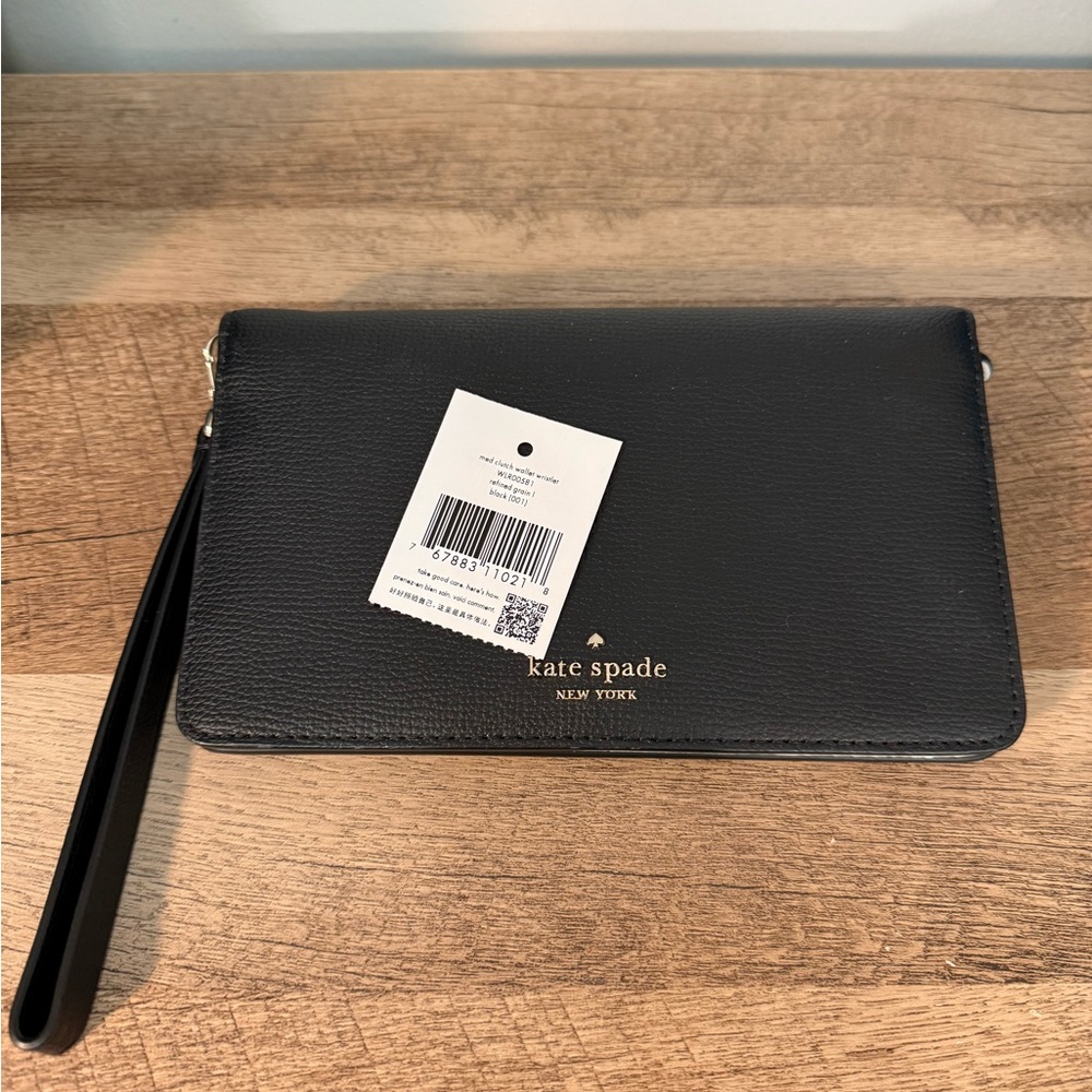 NWT Kate Spade Medium Clutch Wallet Wristlet Black